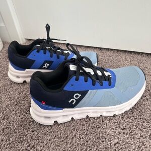 On Cloud Womens Running Sneakers